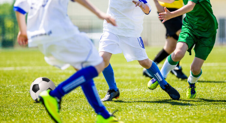 5 raisons d’initier votre enfant au Football 